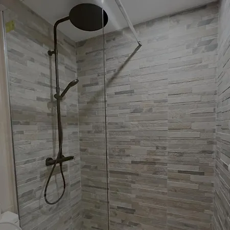 Du Parc Fenestre Apartment